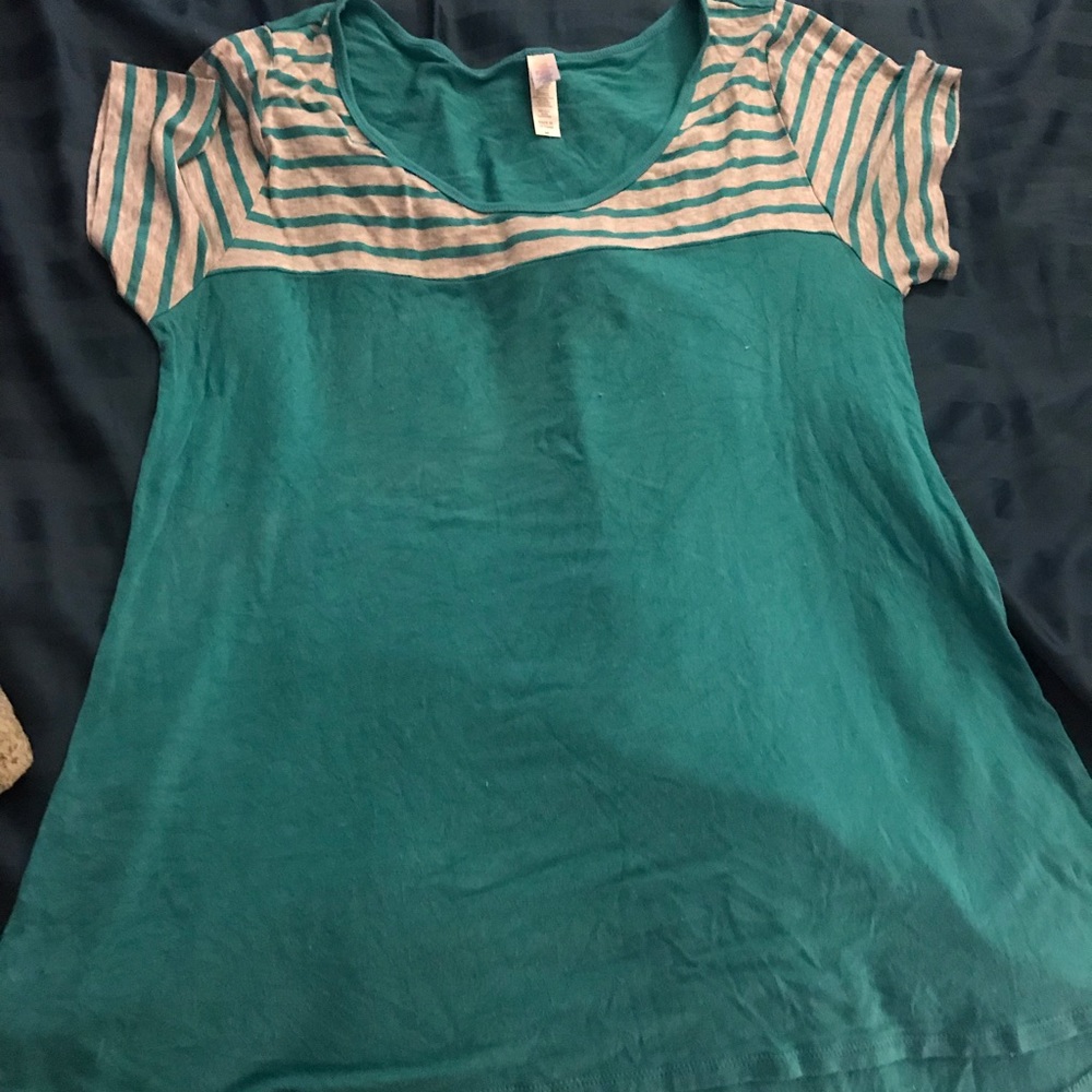 LulaRoe Classic T